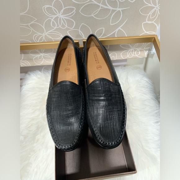 Florsheim Oakdale Venetian Slip On Shoes - Picture 1 of 5